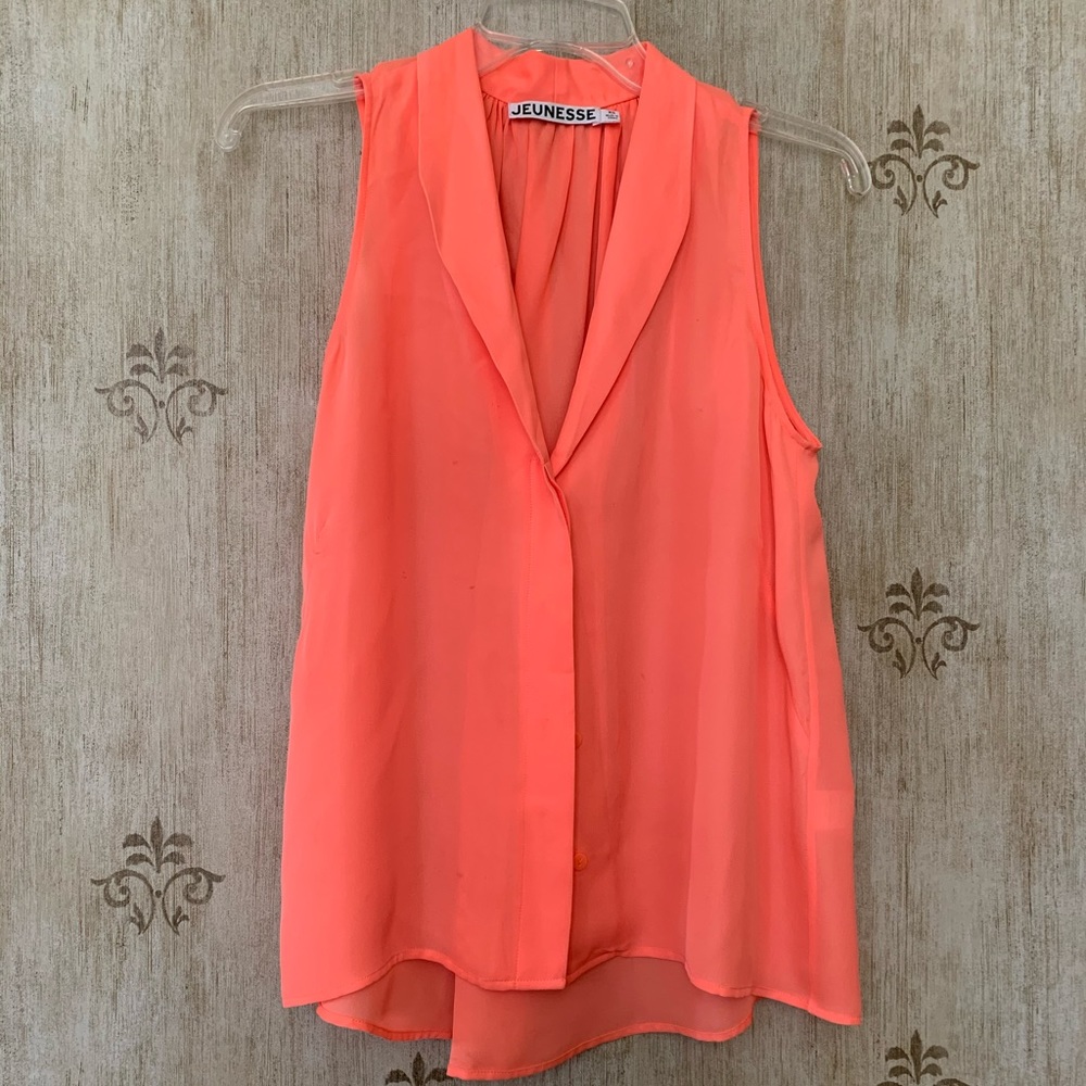 Silk sleeveless silk top